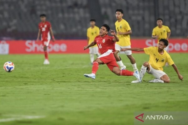 Ditonton Banyak Suporter atau Tidak, Gerald Vanenburg Tetap Fokus